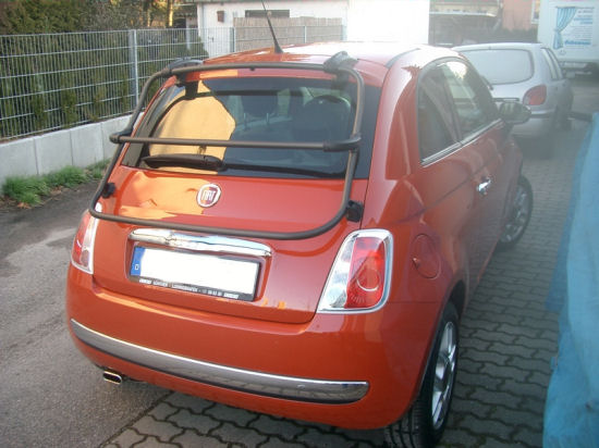 Fiat 500 avec Barres Porte-Tout sur malle arrire